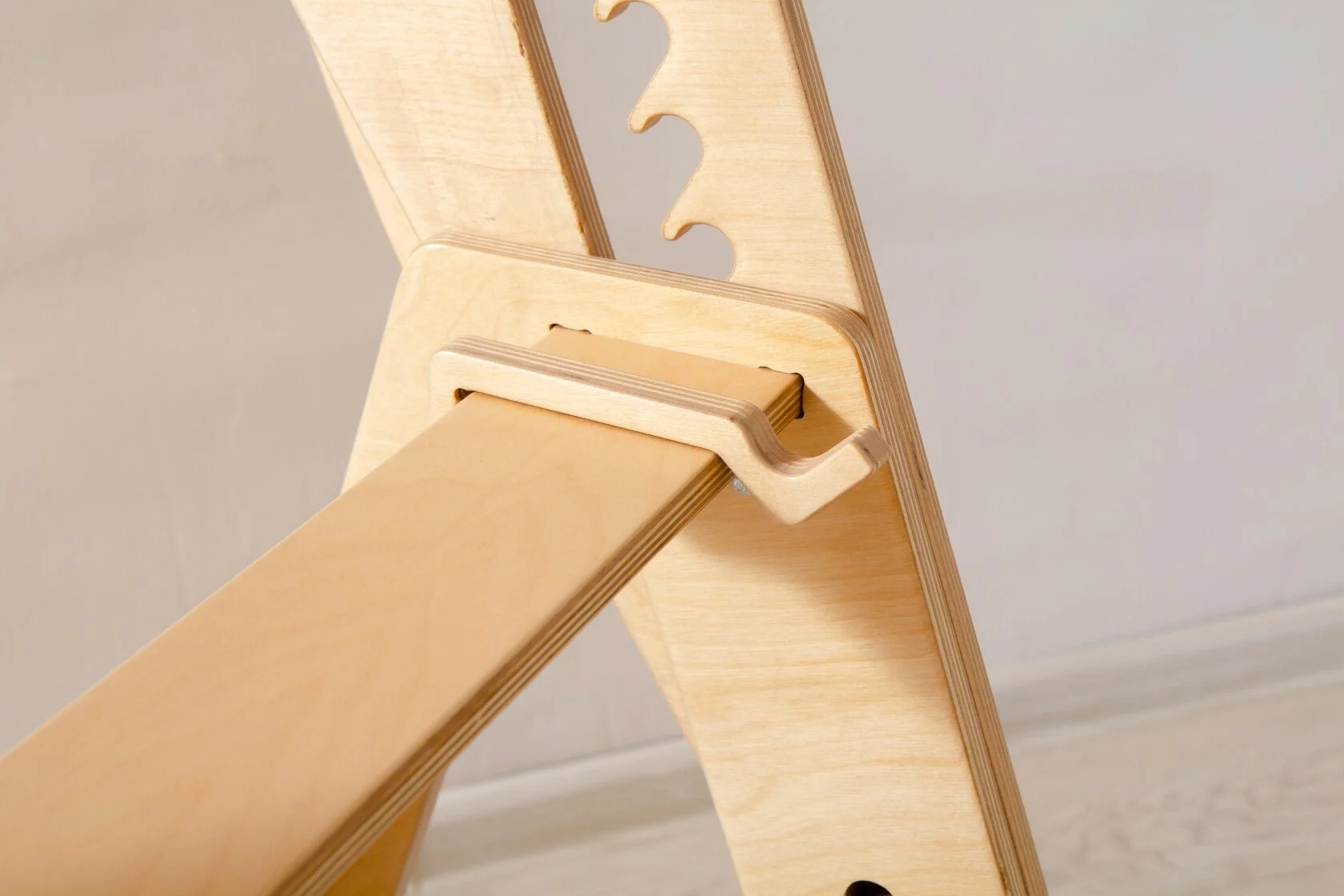 Стол для художника 60*60 см без защитного покрытия