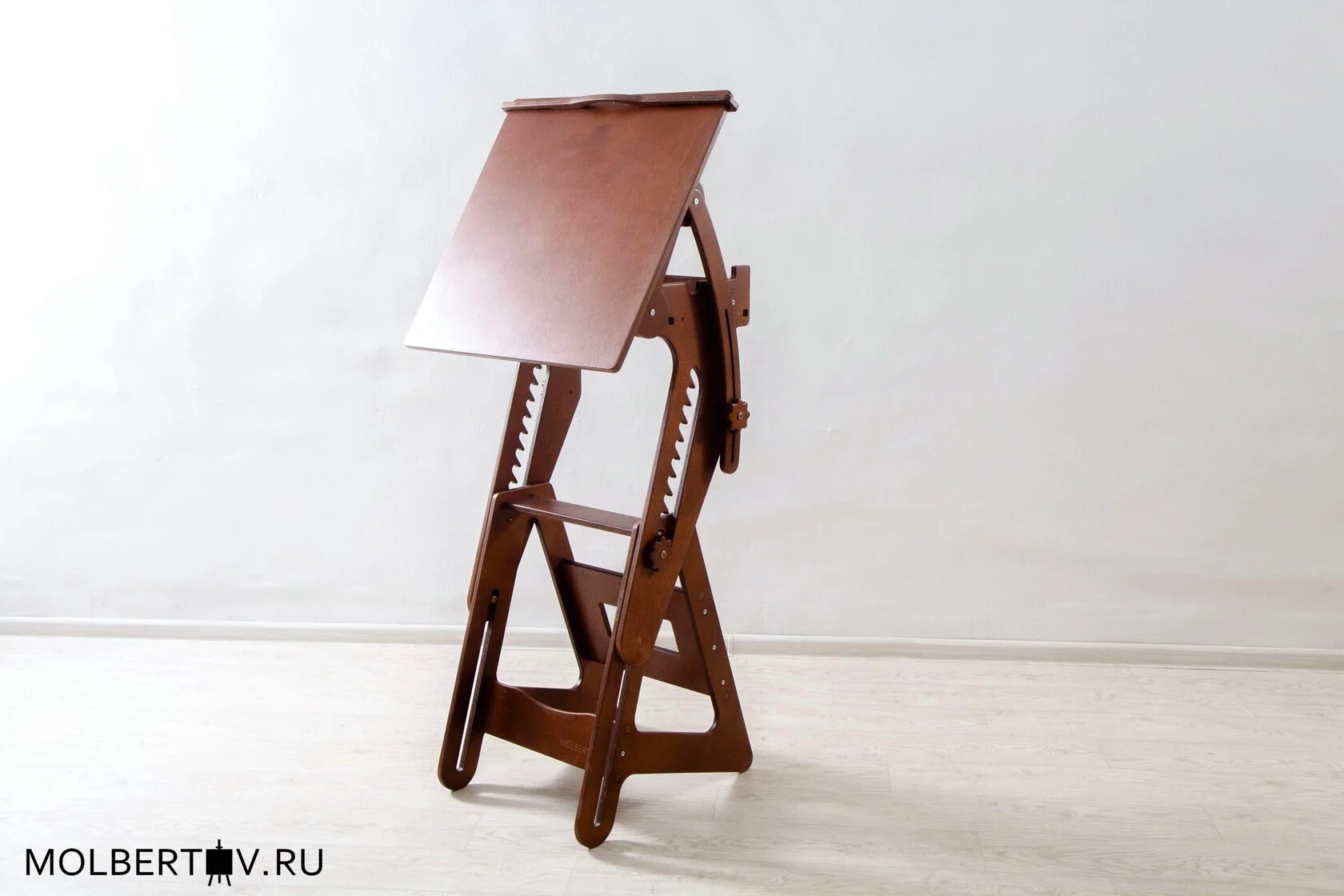 Стол для художника 60*60 см цвет Орех