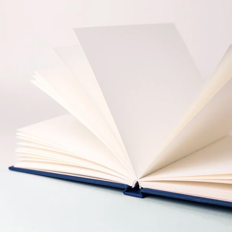 Скетчбук Малевичъ для акварели Veroneze, темно-синий, 200 г/м, 14,5х14,5 см, 40л